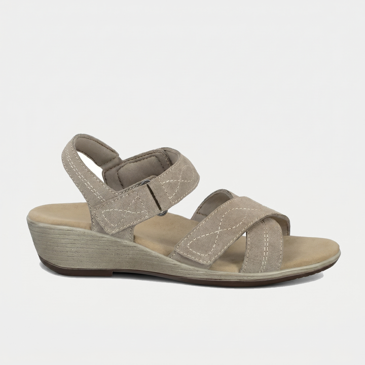 Holly | Warm elegance in a soft taupe