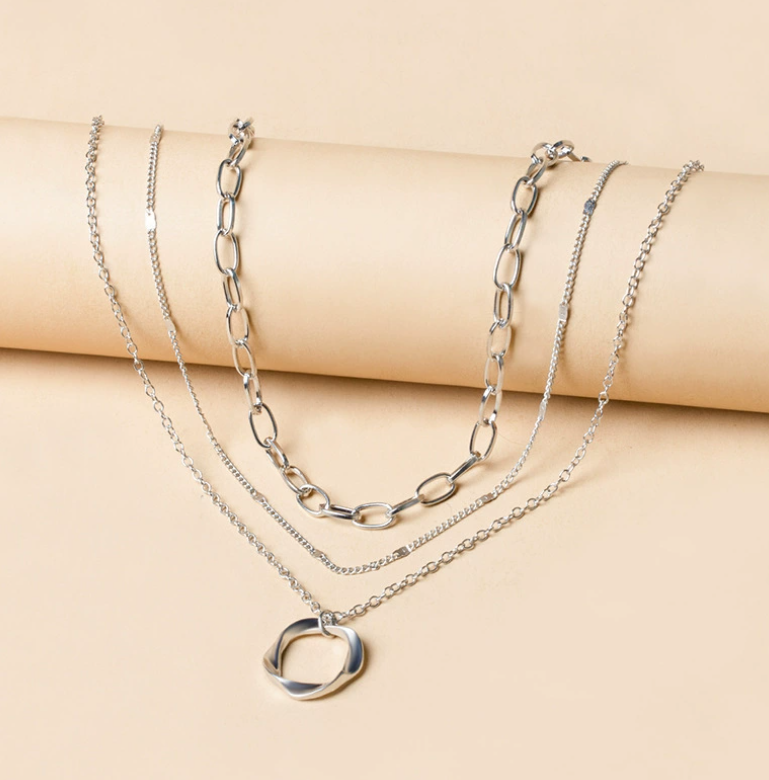 Open Circle Three Row Necklace | Gold