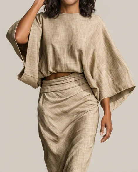 Discover the beautiful harmony of relaxed comfort and sophisticated style in our Amelia set. — Khaki