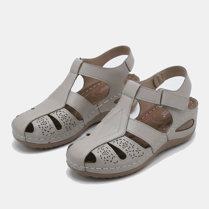 Liva | Lightweight, comfortable sandals for warm days