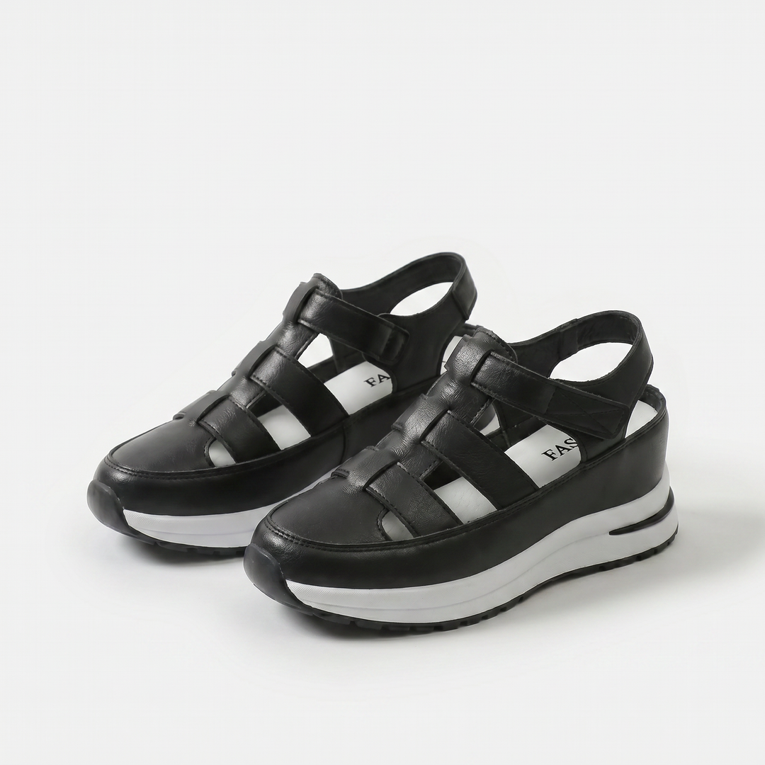 Lone | Sandals that are perfectly comfortable