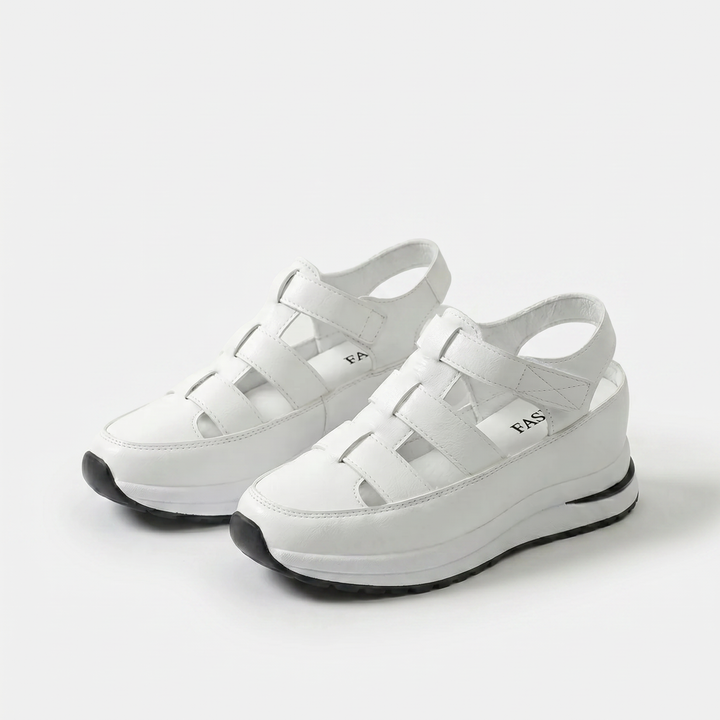 Lone | Sandals that are perfectly comfortable