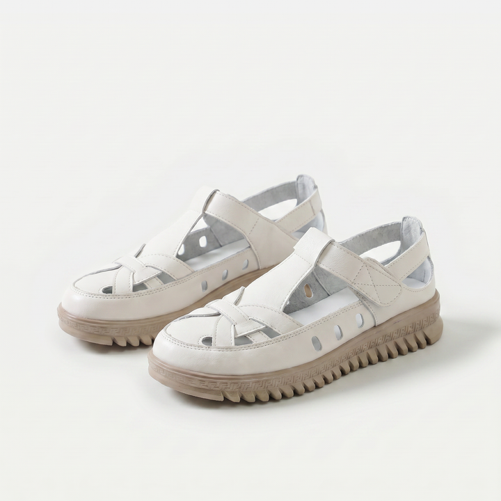 Mara | Comfortable sandals with a sturdy sole