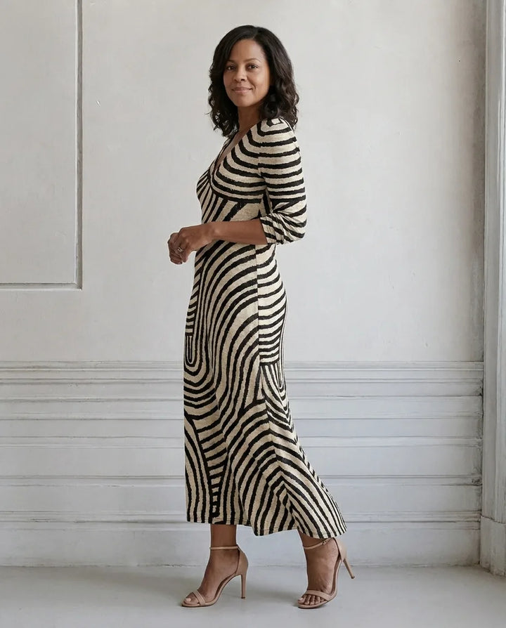 Grace | Timeless Vintage Dress — S2_threequarter