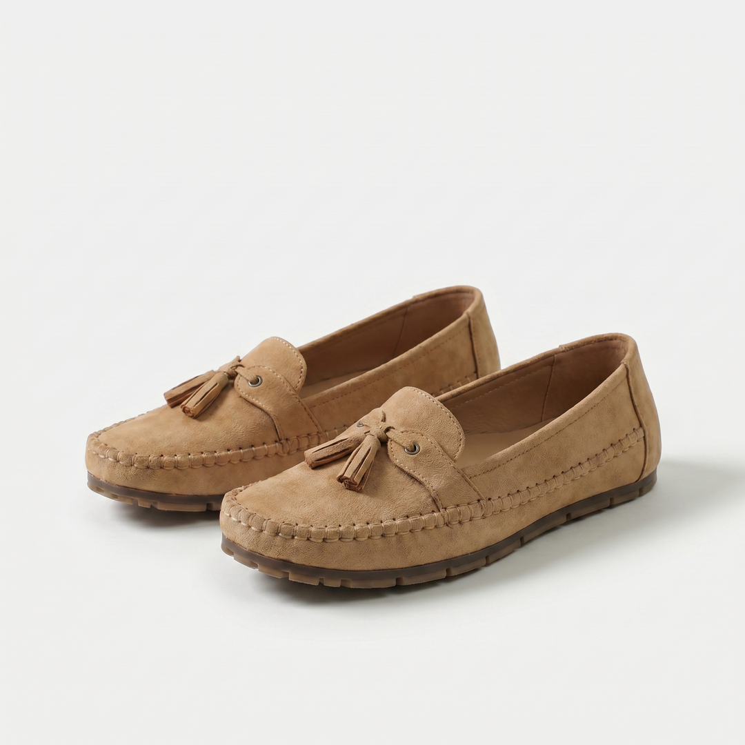 Nadine | Classic loafers with tassel detail