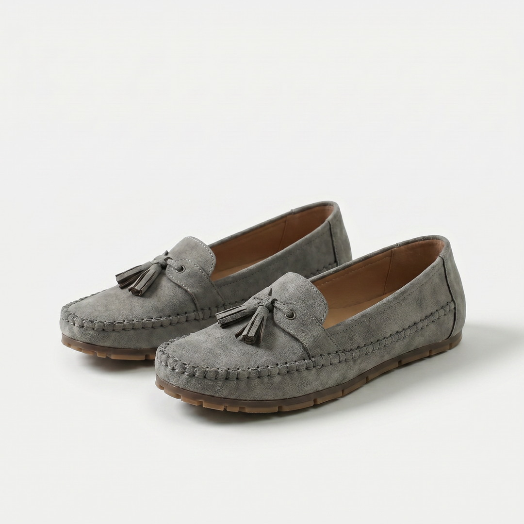 Nadine | Classic loafers with tassel detail