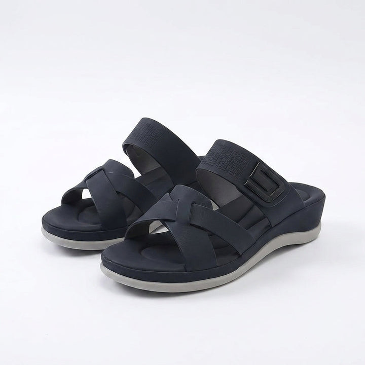 Iris | Comfortable summer slip-ons with a modern design