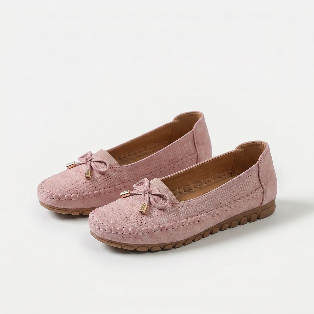 Sabine | Soft, comfortable loafers with a delicate bow