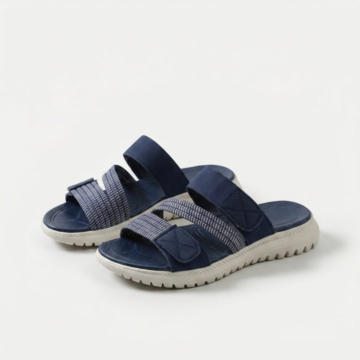 Cleo | Sporty, comfortable sandal with a platform sole