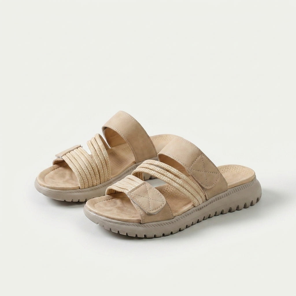 Cleo | Sporty, comfortable sandal with a platform sole